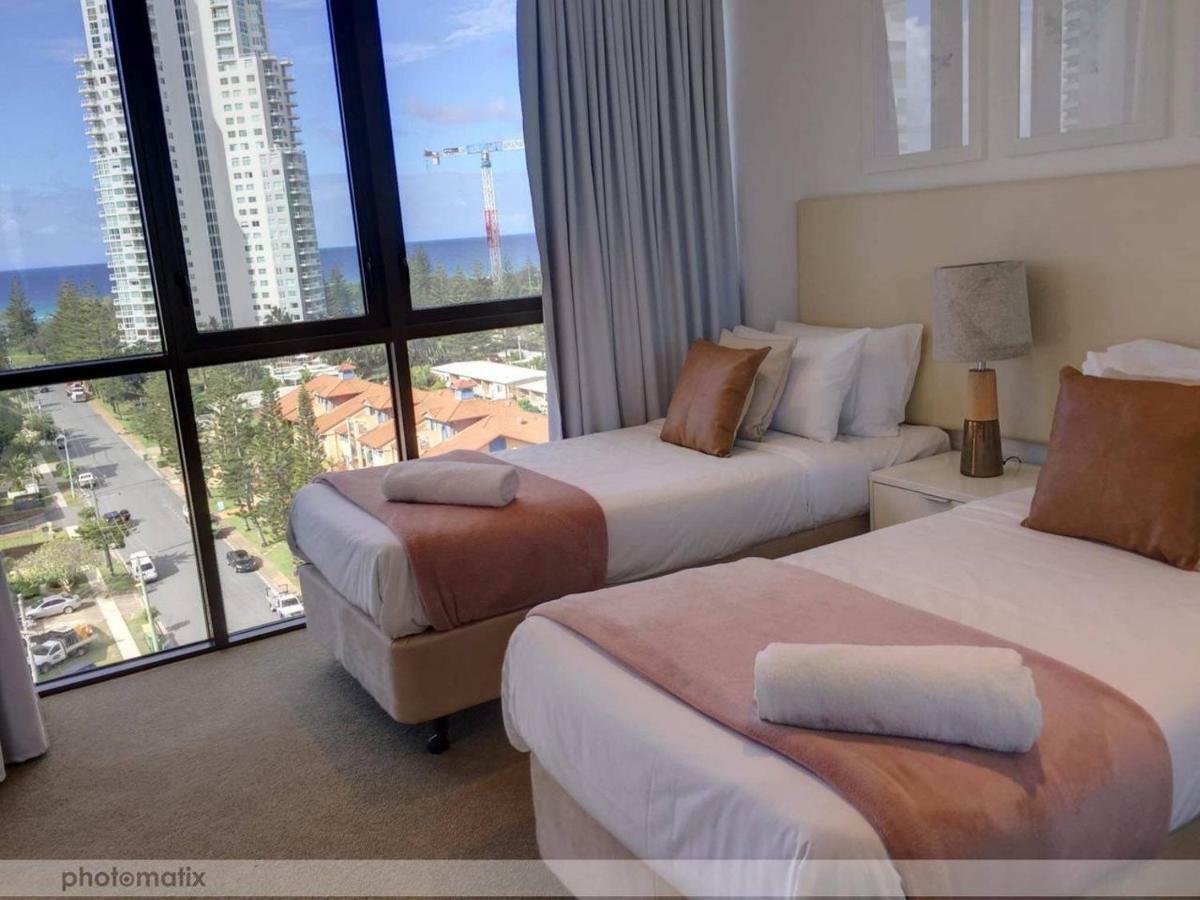 Broadbeach 2 Bedroom Free Wifi, Netflix & Parking 외부 사진