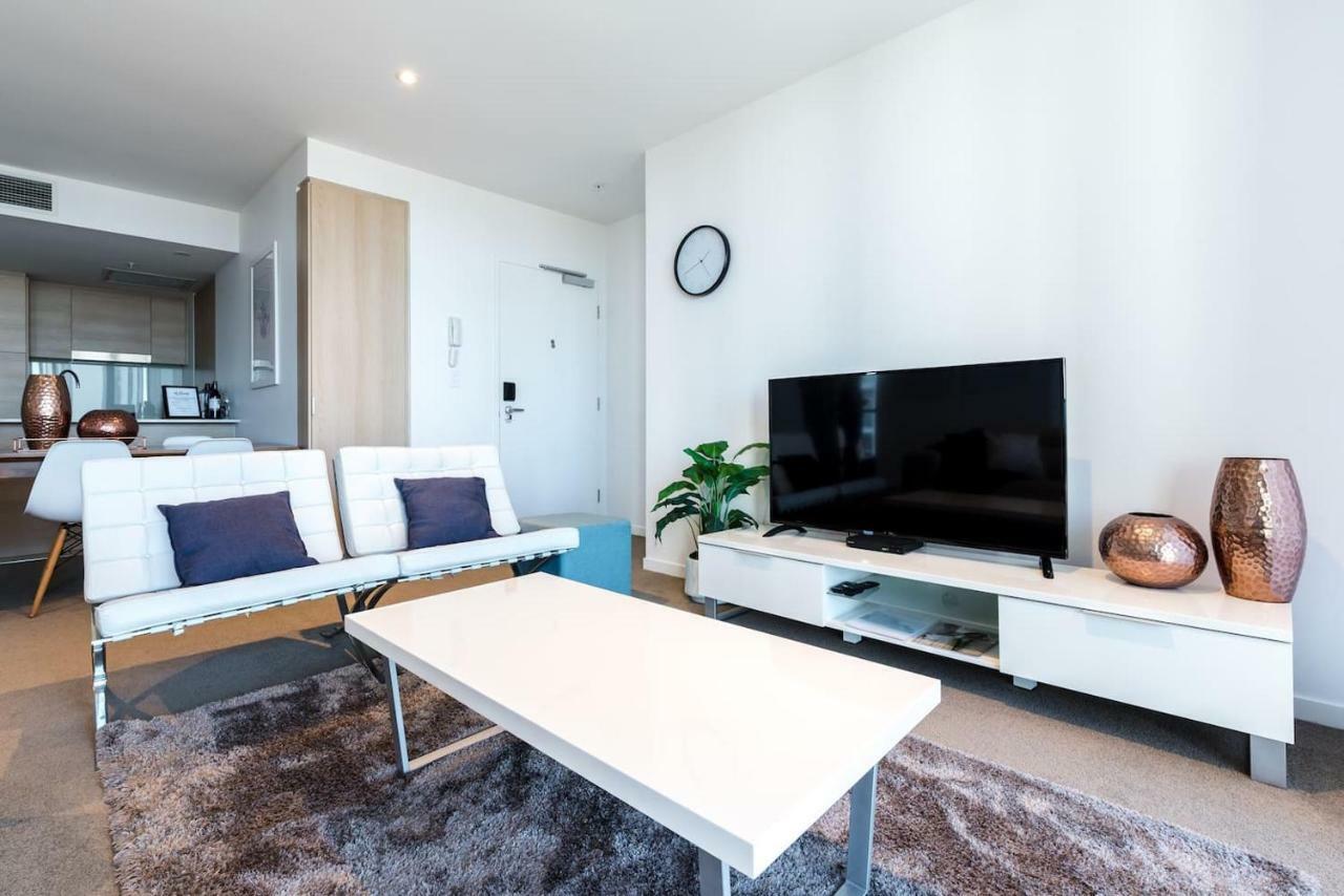 Broadbeach 2 Bedroom Free Wifi, Netflix & Parking 외부 사진