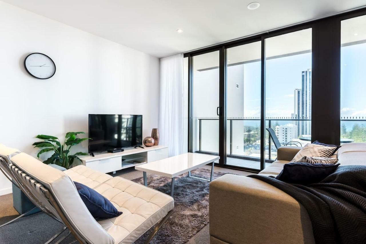 Broadbeach 2 Bedroom Free Wifi, Netflix & Parking 외부 사진